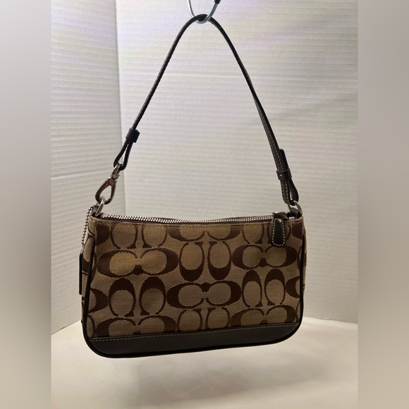 💥💥💥 Coach Vintage Y2K Brown Demi Monogram Shoulder Bag/ Baguette - Picture 2 of 11